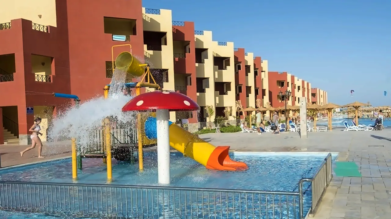 الفندق كازا ماري ريزورت - مرسى علم